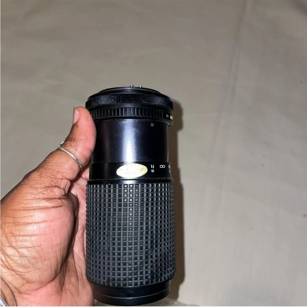 TOKINA Black Zoom Lens with Essential Accessories